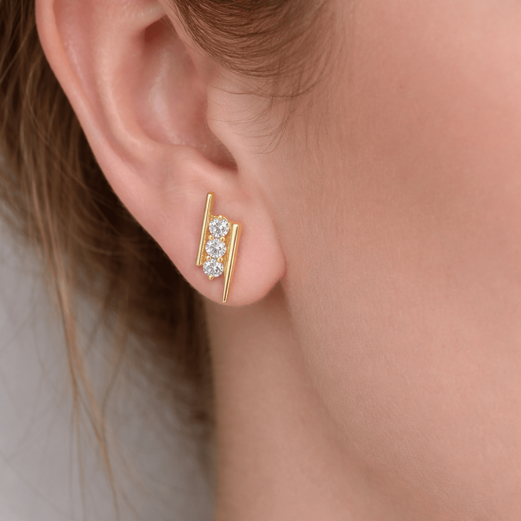 3 lab diamond Stud Earrings Dubai