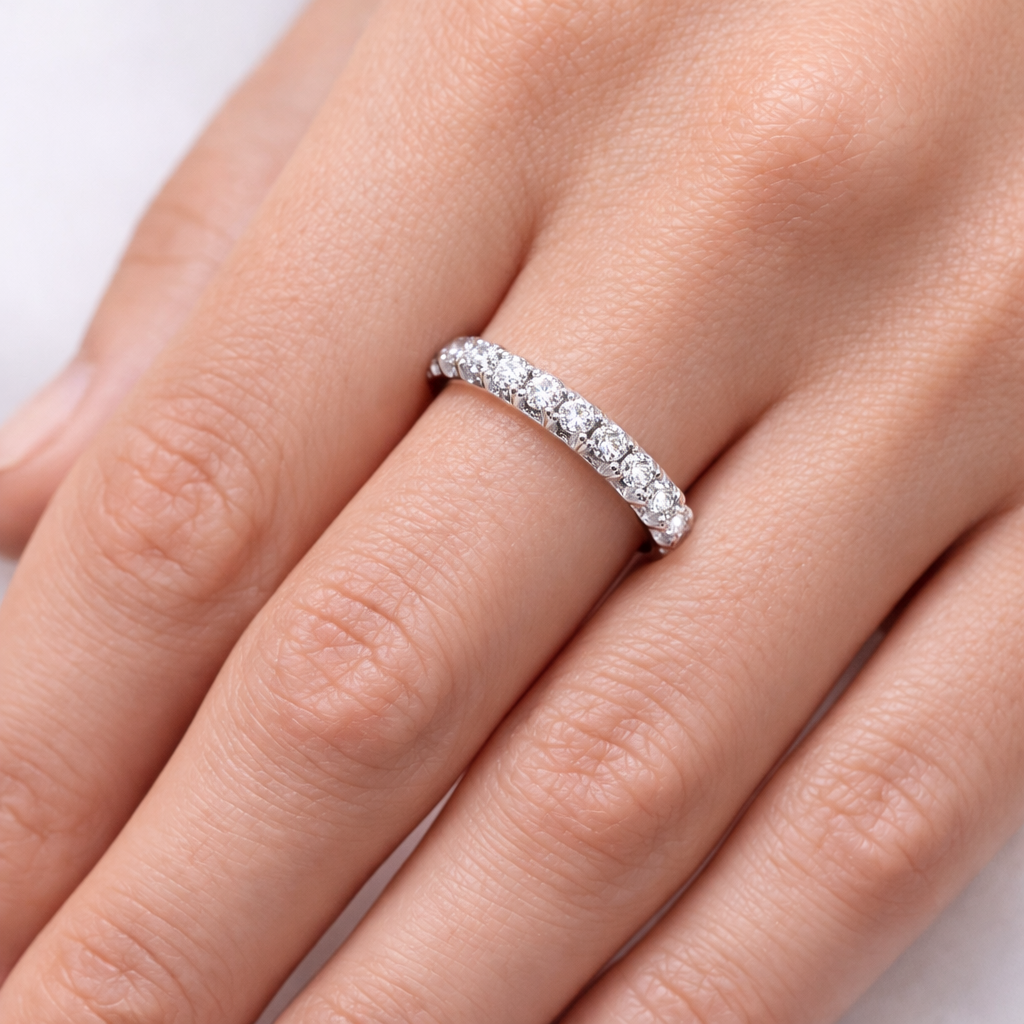 Half eternity band Dubai