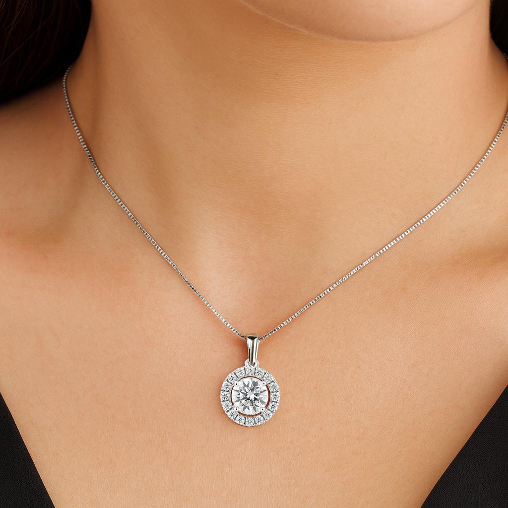Halo lab diamond pendant Dubai