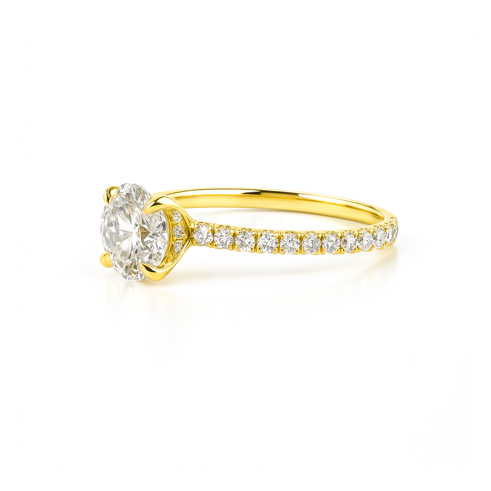 Round lab diamond Engagement ring UAE